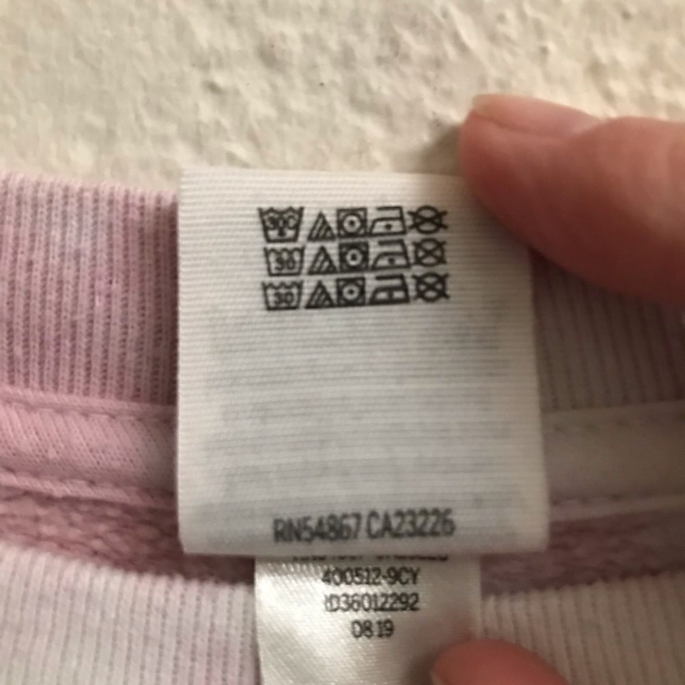 PINK Victoria’s Secret bleached cropped sweatshirt XS‎ - Picture 6 of 6